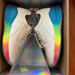 Clove Rainbow Soul Nursing Healthcare Shoes, 6 Womens